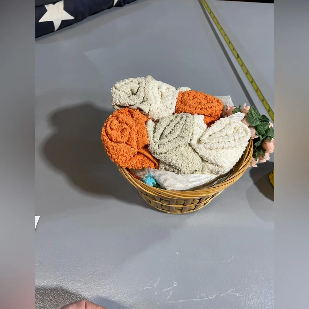 Cozy Knit Washcloth Set in Basket